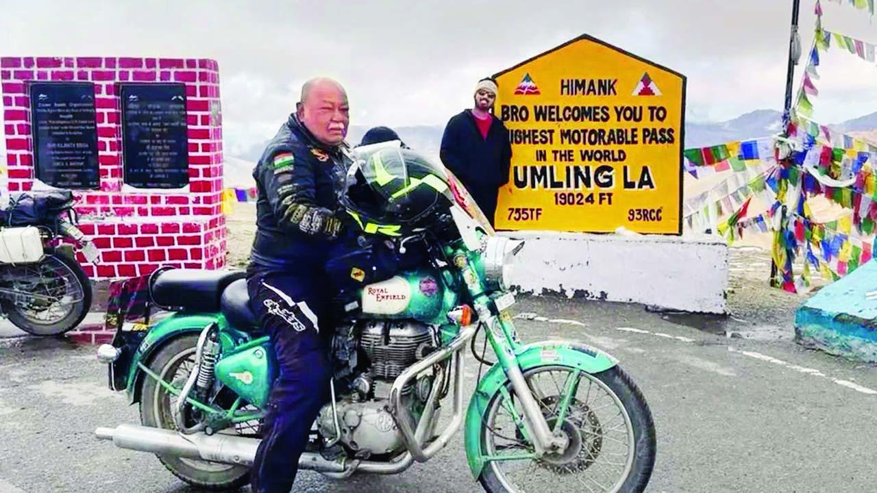 ૧૦ દિવસમાં તેઓ લેહના ઉમલિંગ લા પાસ પહોંચ્યા હતા